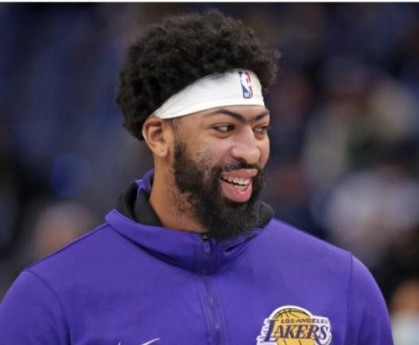 开云官网-浓眉将出战季前赛首战 对新赛季防守配置感到满意