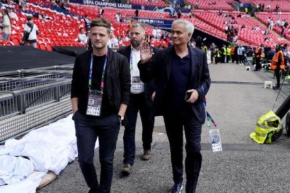 赛事分析-费内巴切官宣穆里尼奥 评完欧冠决赛他直飞土耳其