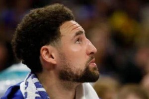 体育直播-邓利维表勇士立场：追库汤年龄增加距冠军越来越远