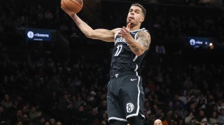 体育直播-这场完全没手感！小迈克尔·波特14中4&amp;三分9中3 正负值-26